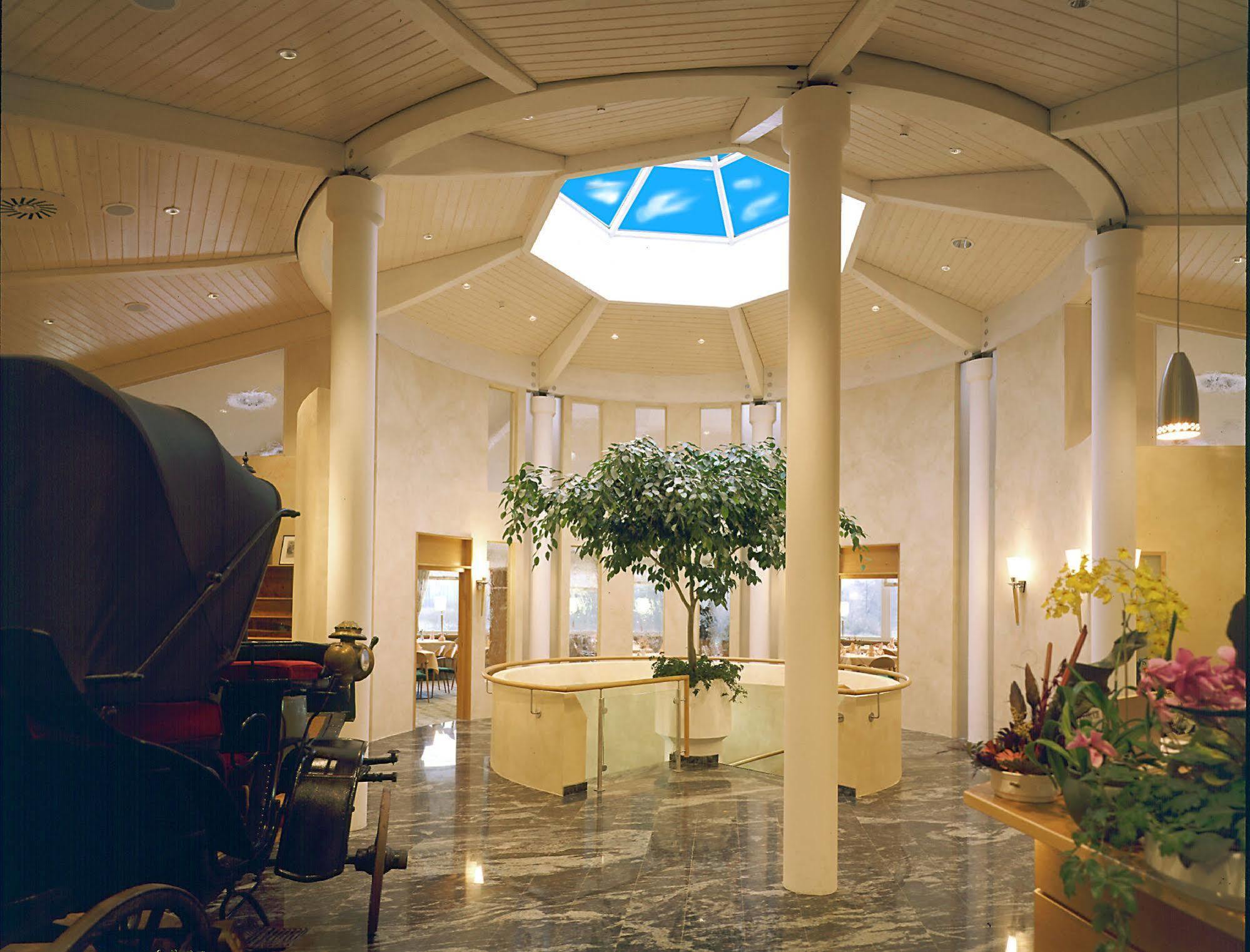 Seehotel Luisenhof Falkenhagen  Exteriör bild