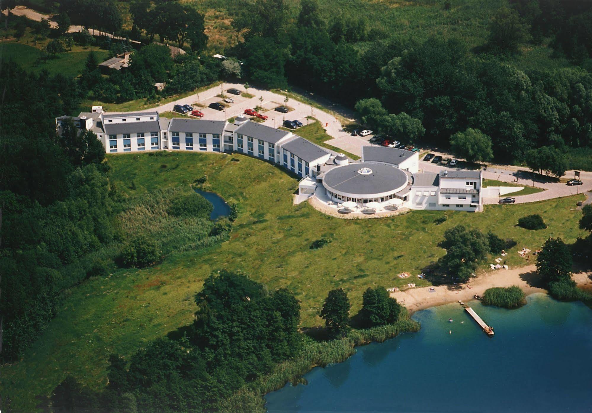 Seehotel Luisenhof Falkenhagen  Exteriör bild