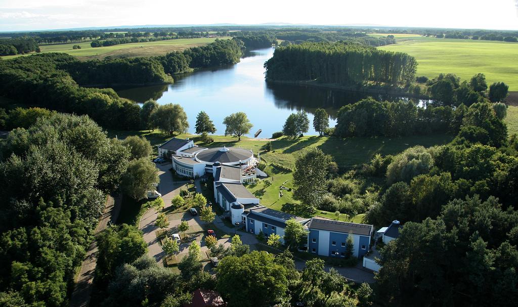 Seehotel Luisenhof Falkenhagen  Exteriör bild